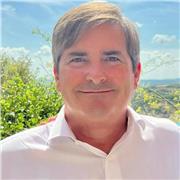 Te ayudo a realizar tu TFM de fin de grado en la rama de Marketing digital